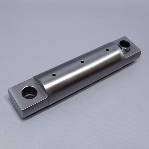 Ось коромысел CAT 3508