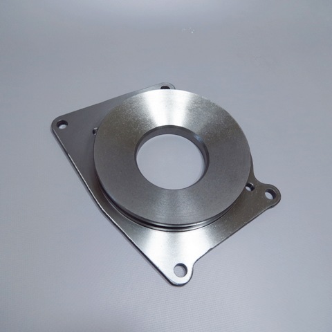 Адаптер помпы CAT C15/C18